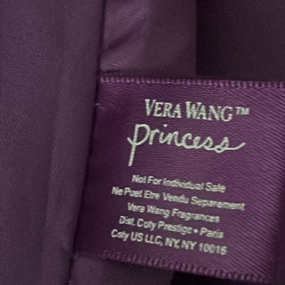 New ( VERA WANG PRINCESS ) ladies Sequins handmade purse( Totes) - Picture 16 of 17